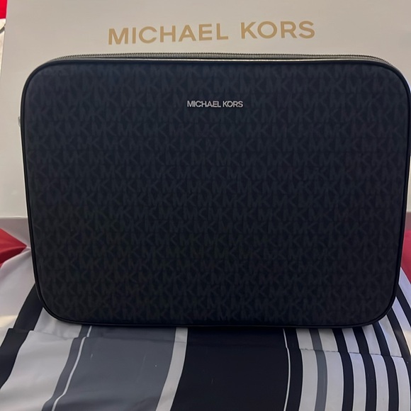 MICHAEL Michael Kors Accessories - Brand new laptop bag